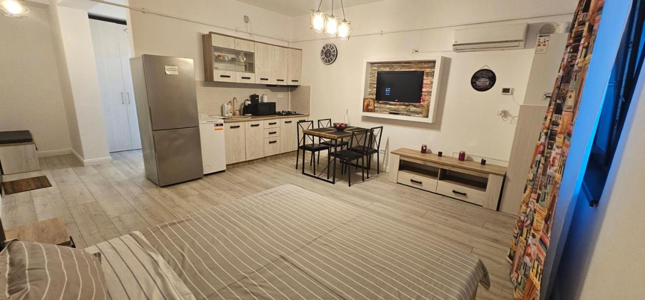 Appartement Calin Luma Studio à Năvodari Extérieur photo